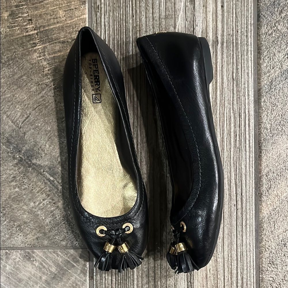 Sperry Black leather Flats with Studded Embellishment